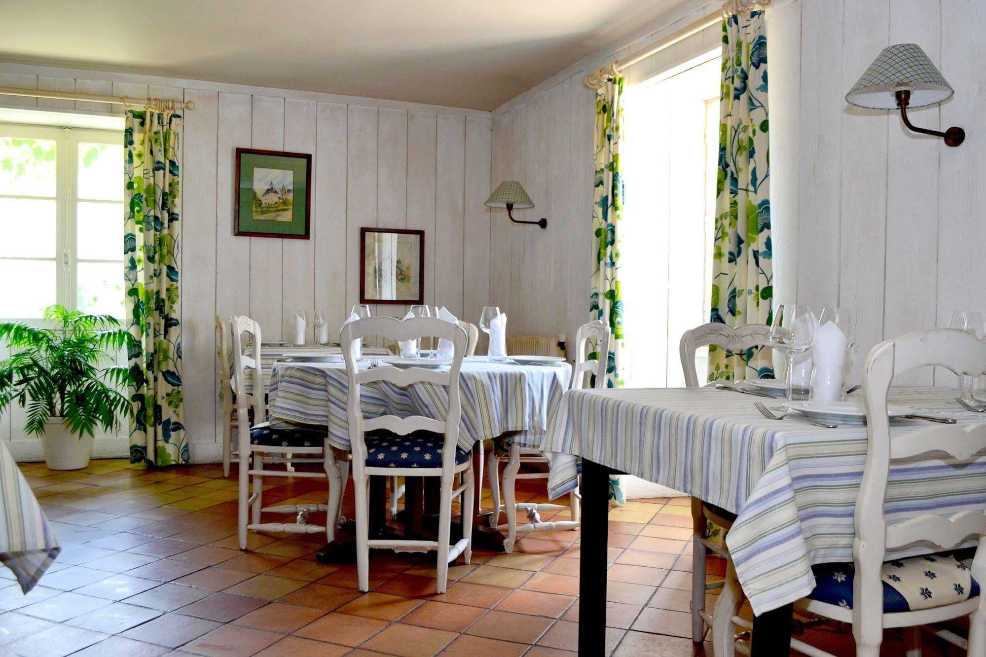 Hotel Les Bains De Secours Sevignacq-Meyracq Luaran gambar