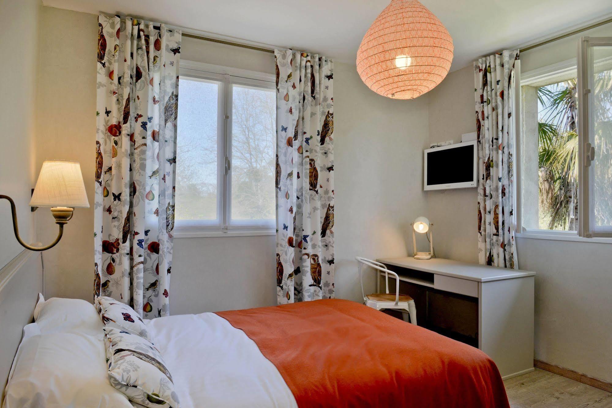 Hotel Les Bains De Secours Sevignacq-Meyracq Luaran gambar