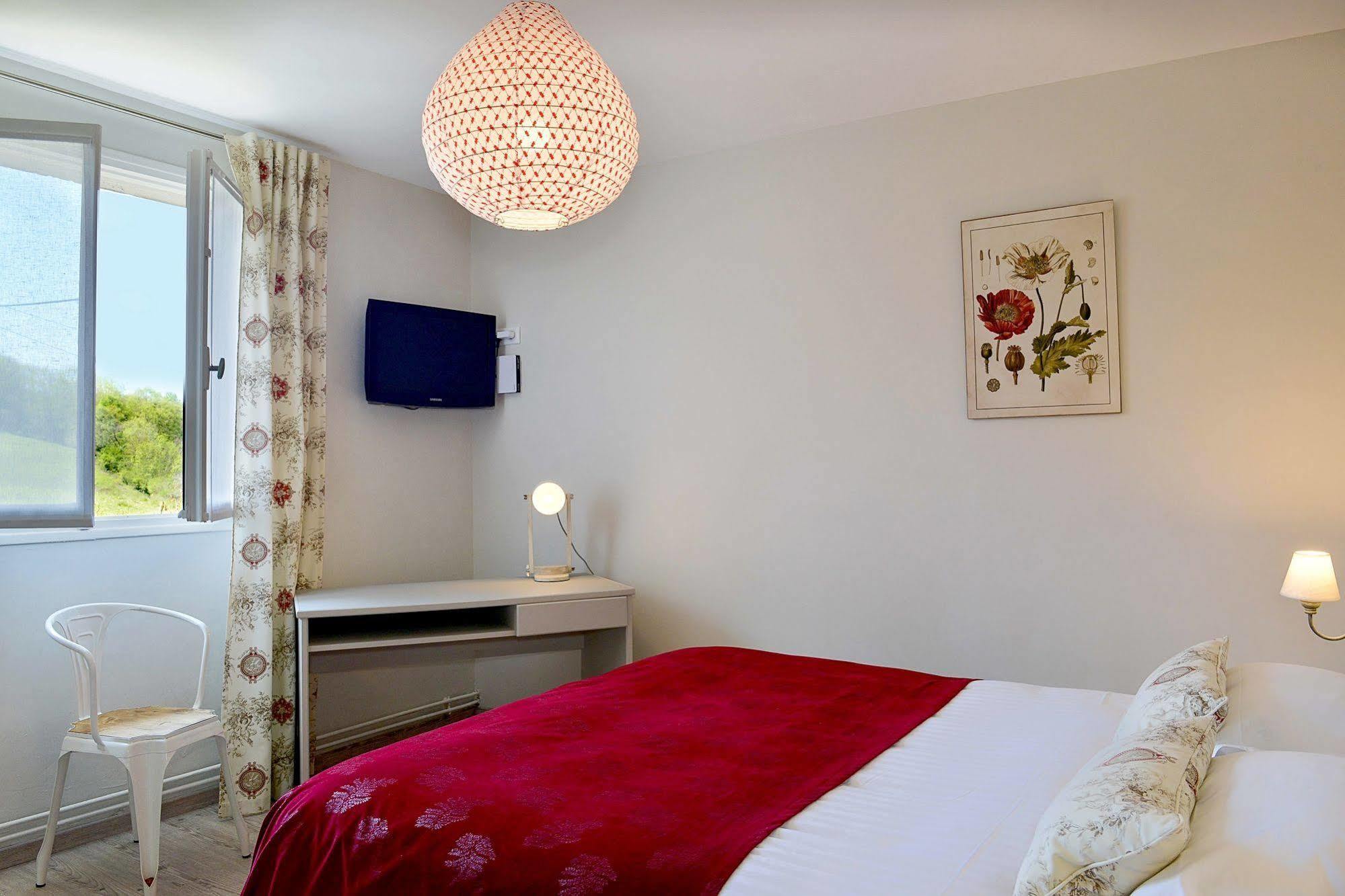 Hotel Les Bains De Secours Sevignacq-Meyracq Luaran gambar